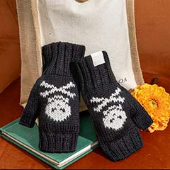Crossbones Alpaca Gloves Image 2