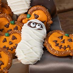 Spooky Friends Crate Image 3