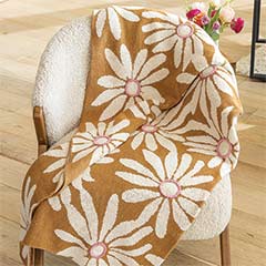 Blooming Daisies Throw Image 1