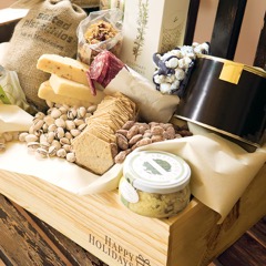 Farmhouse Gourmet Pantry: Happy Holidays Crate Image 1